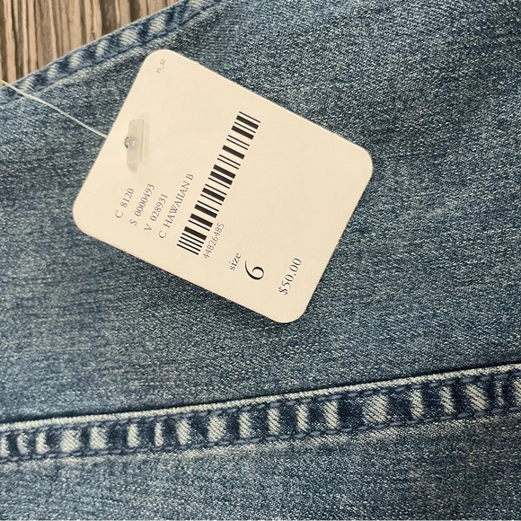 FREE PEOPLE MODERN FEMME LIGHT WASH DENIM JEAN MINI PENCIL SKIRT SZ 6 - Picture 2 of 5